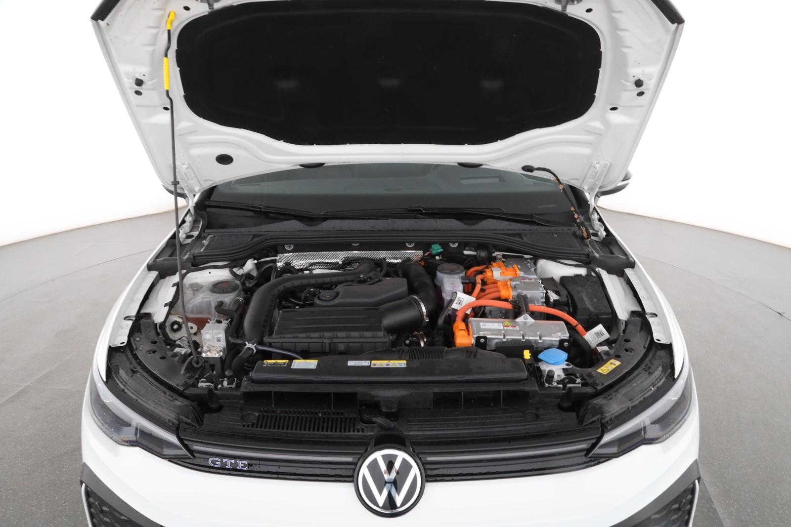 Volkswagen Golf VIII GTE 1.5 TSI DSG eHybrid NAVI AHK, миниатюра 9