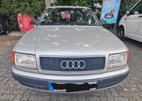 Audi 100 - silberne Audi 100