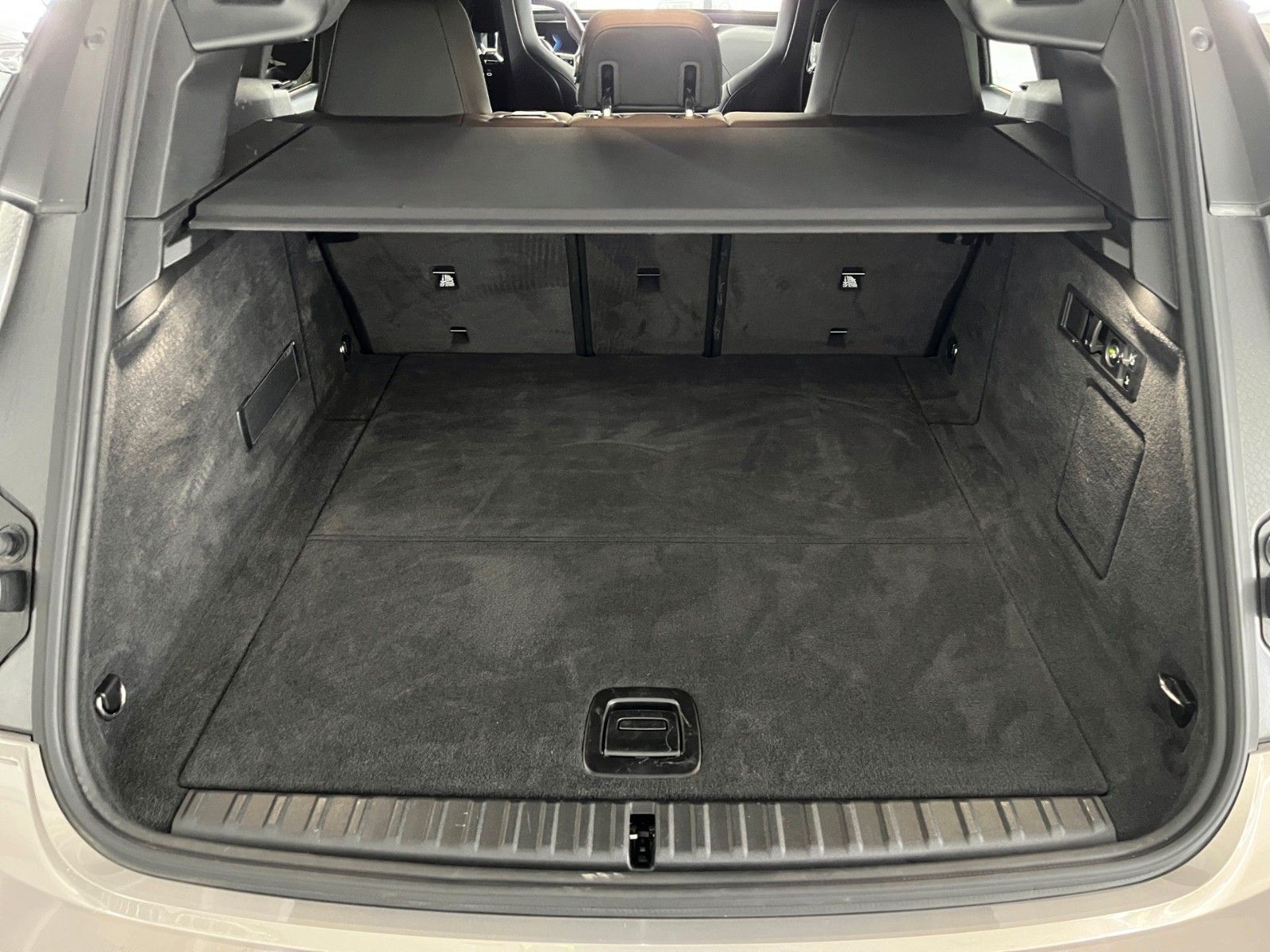 BMW iX - Bild 12