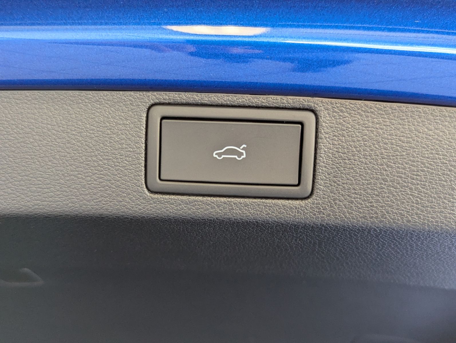Fahrzeugabbildung SKODA Scala 1.5 TSI DSG Monte Carlo Kamera ACC LED 18"