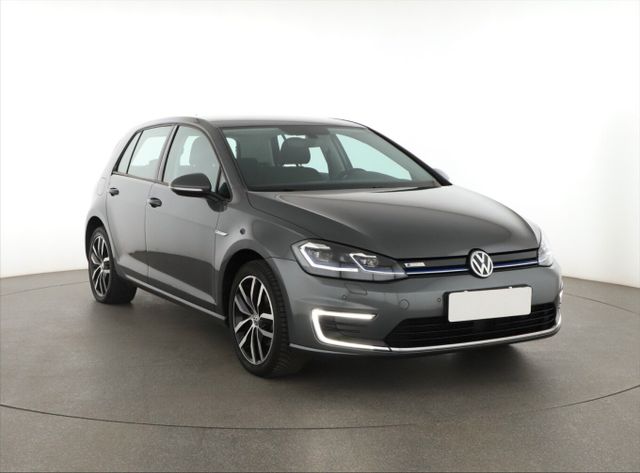 Volkswagen e-Golf 32 kWh, 37 Ah 2019 , Automatik, Navi,