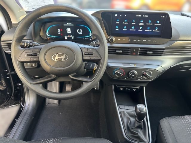 Fahrzeugabbildung Hyundai i20 FL (MY25) 1.2 Select Navi Kamera Einparkhilf