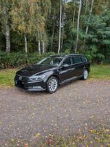 Volkswagen Passat 2.0 TDI SCR 140kW DSG Highline Varian... - Volkswagen Passat: TDI Highline