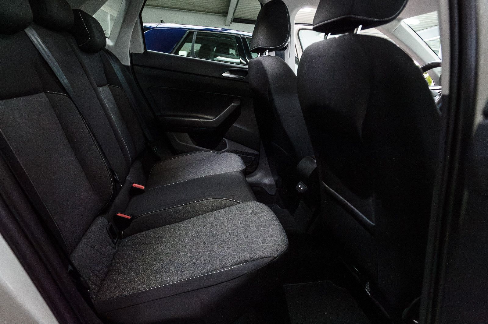 Fahrzeugabbildung Volkswagen Polo VI Move 1.0 LED+APP+BEATS+SHZ+KAMERA