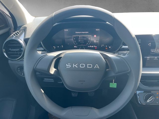 Skoda Fabia 1.0 TSI Essence *ALU*DAB*LED*PDChi*SHZ*TEL