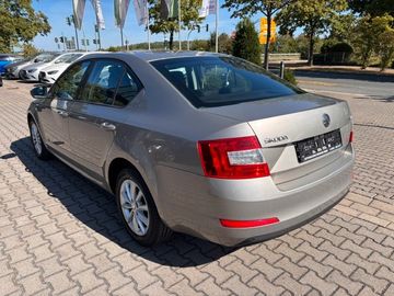 Skoda Octavia - 7