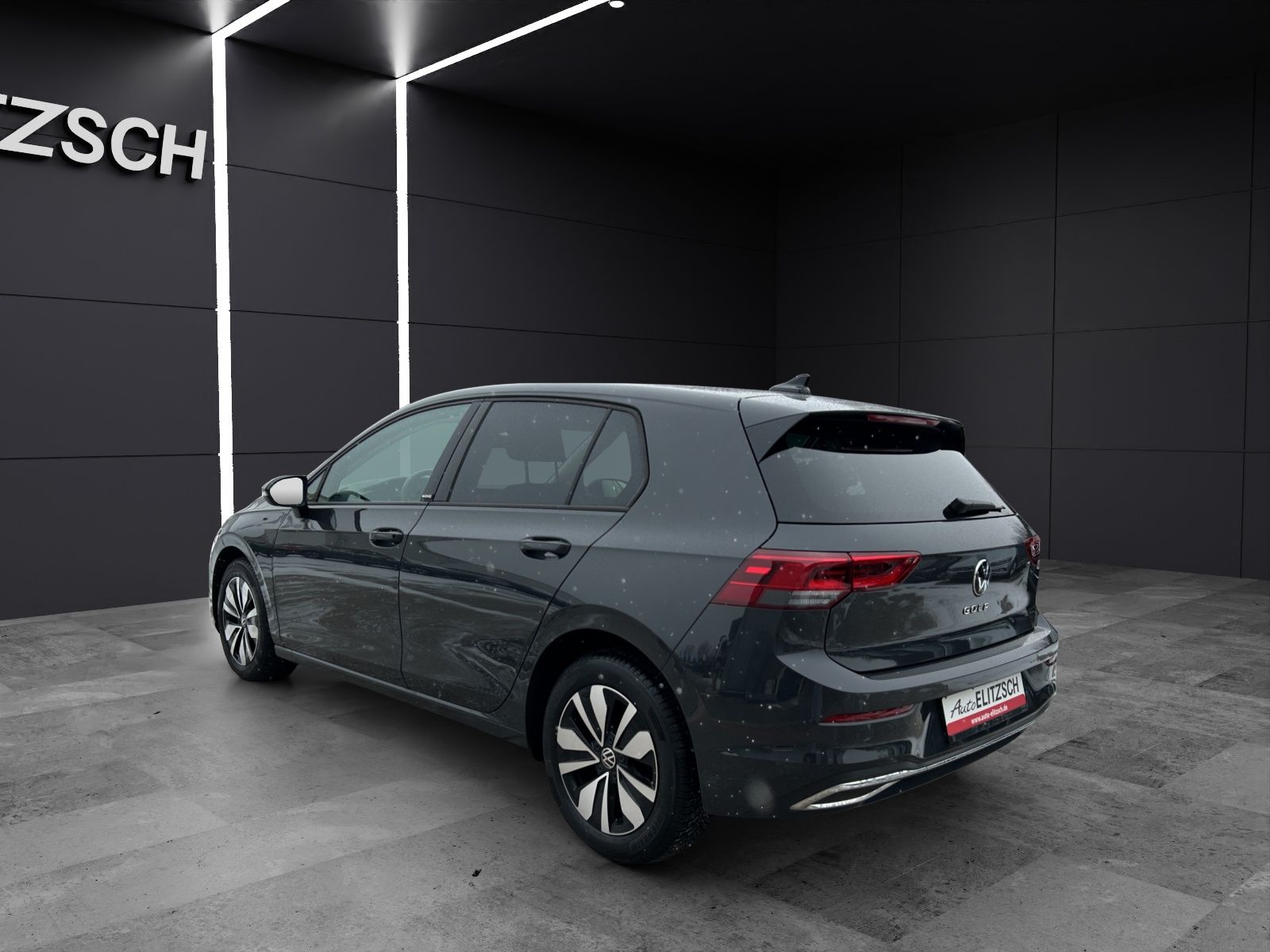 Fahrzeugabbildung Volkswagen Golf VIII TSI Move Climatronic AID PDC SH LM