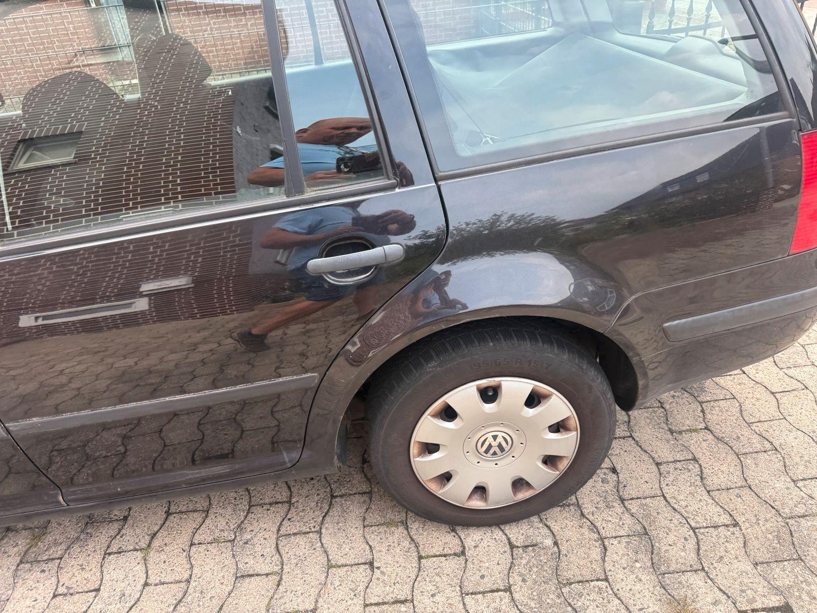 Volkswagen  2005 — interior