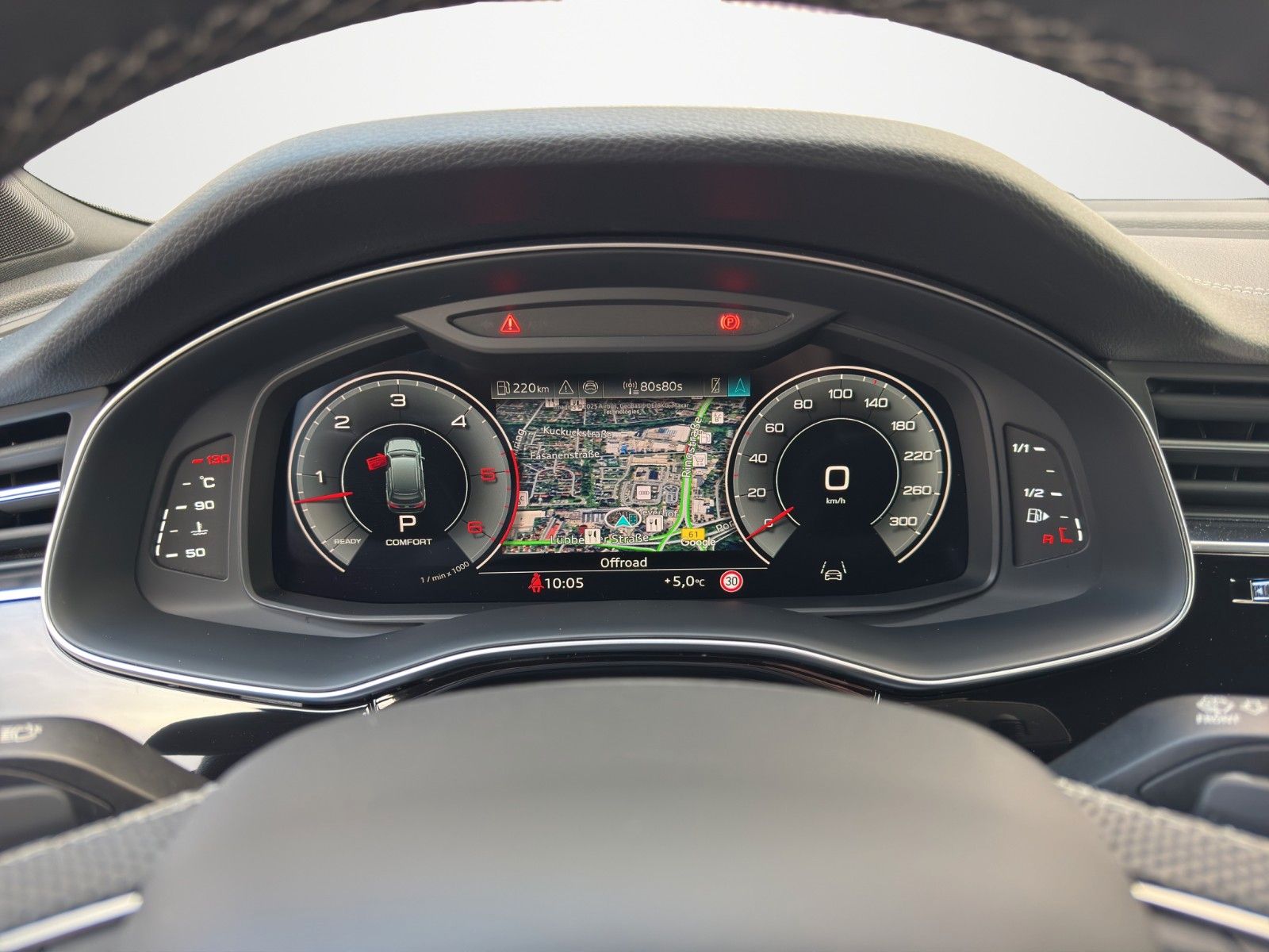 Fahrzeugabbildung Audi Q7 50 TDI SLINE SPORT BLACK HUD B&O LASER ALLRAD