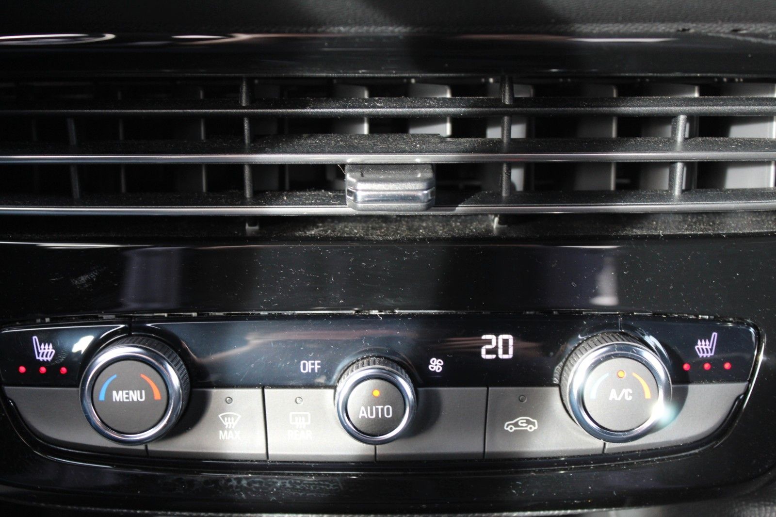 Fahrzeugabbildung Opel Mokka Ultimate*Black-Line*SHZ*LHZ*Navi*RFK