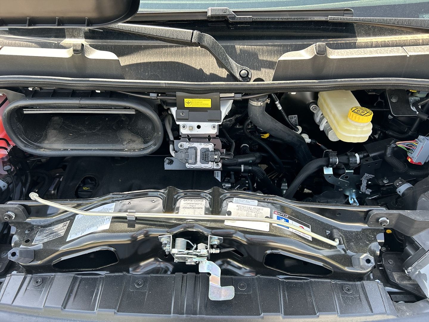 Fahrzeugabbildung Peugeot Boxer Kasten Hochraum 435 TwinCab L4H2 BlueHDi 1