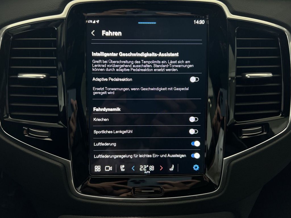 Volvo XC90 T8 Plus Bright Recharge AWD FourC AHK B&W