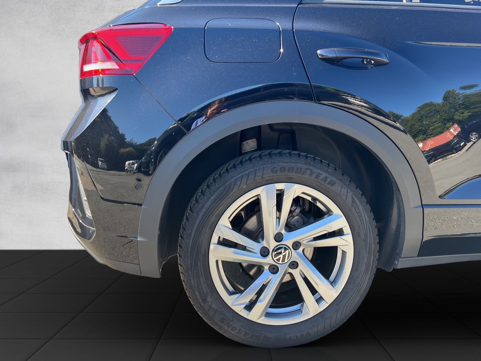 T-Roc R-Line 1.5 TSI DSG*LED*AHK*Navi*Klima