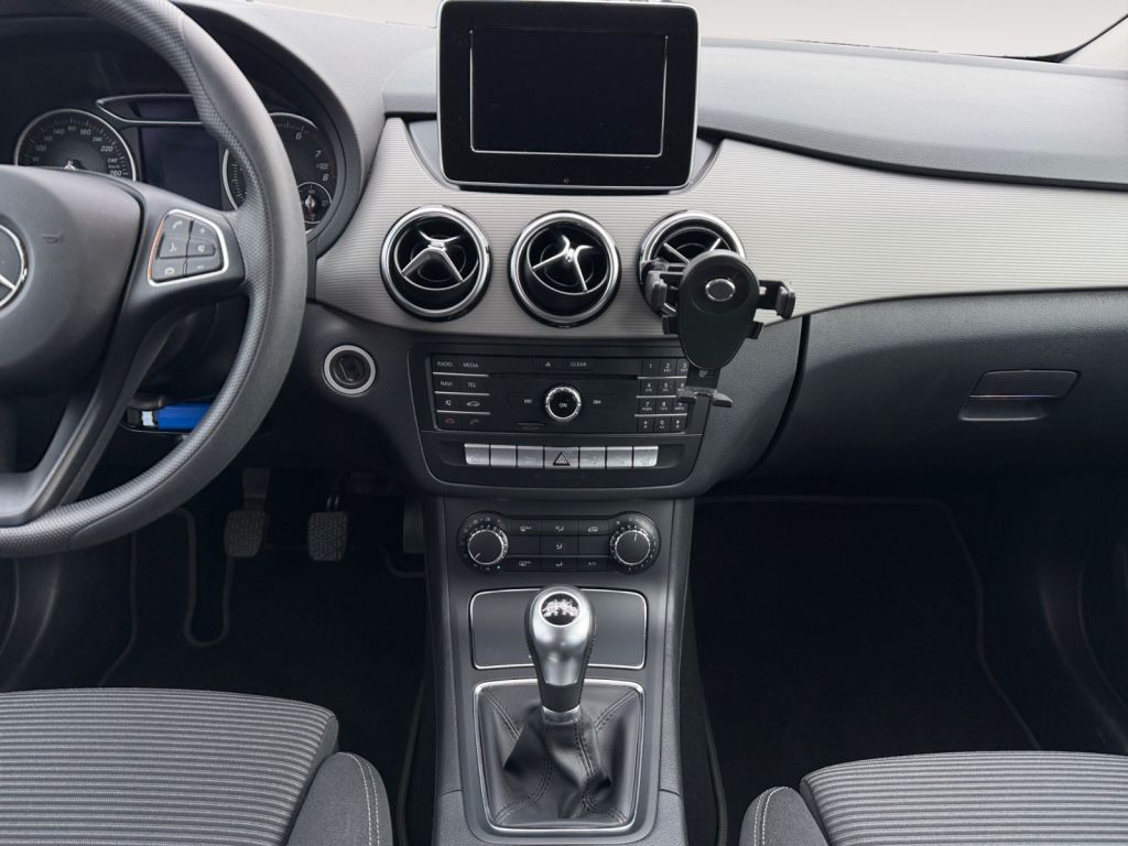 Fahrzeugabbildung Mercedes-Benz B 180 Style