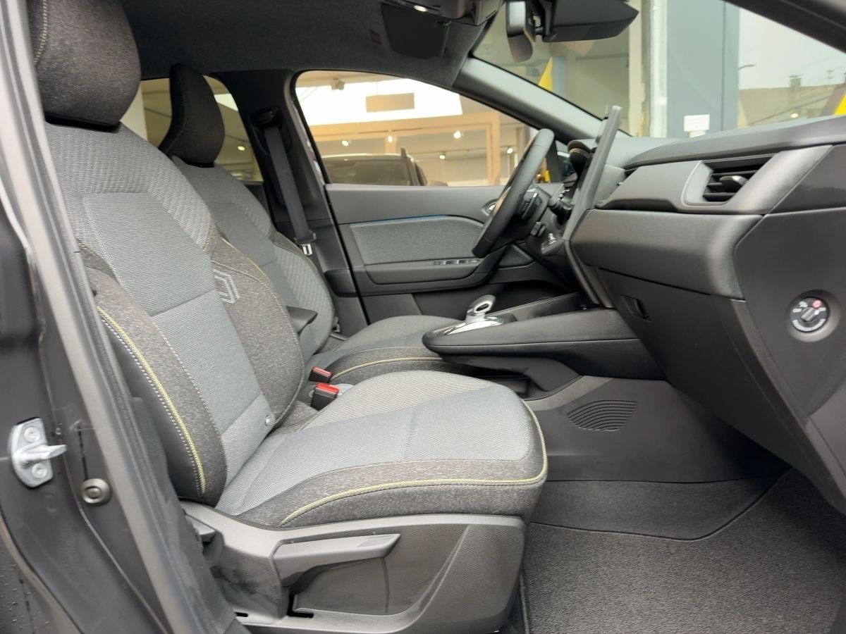 Fahrzeugabbildung Renault Captur Techno Mild Hybrid 160 EDC ABS Fahrerairb