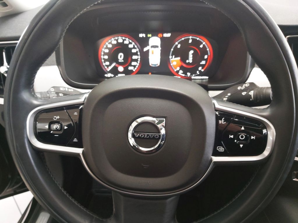 Volvo V90 D5 Inscription AWD LUFT STANDH AHK MEMORY