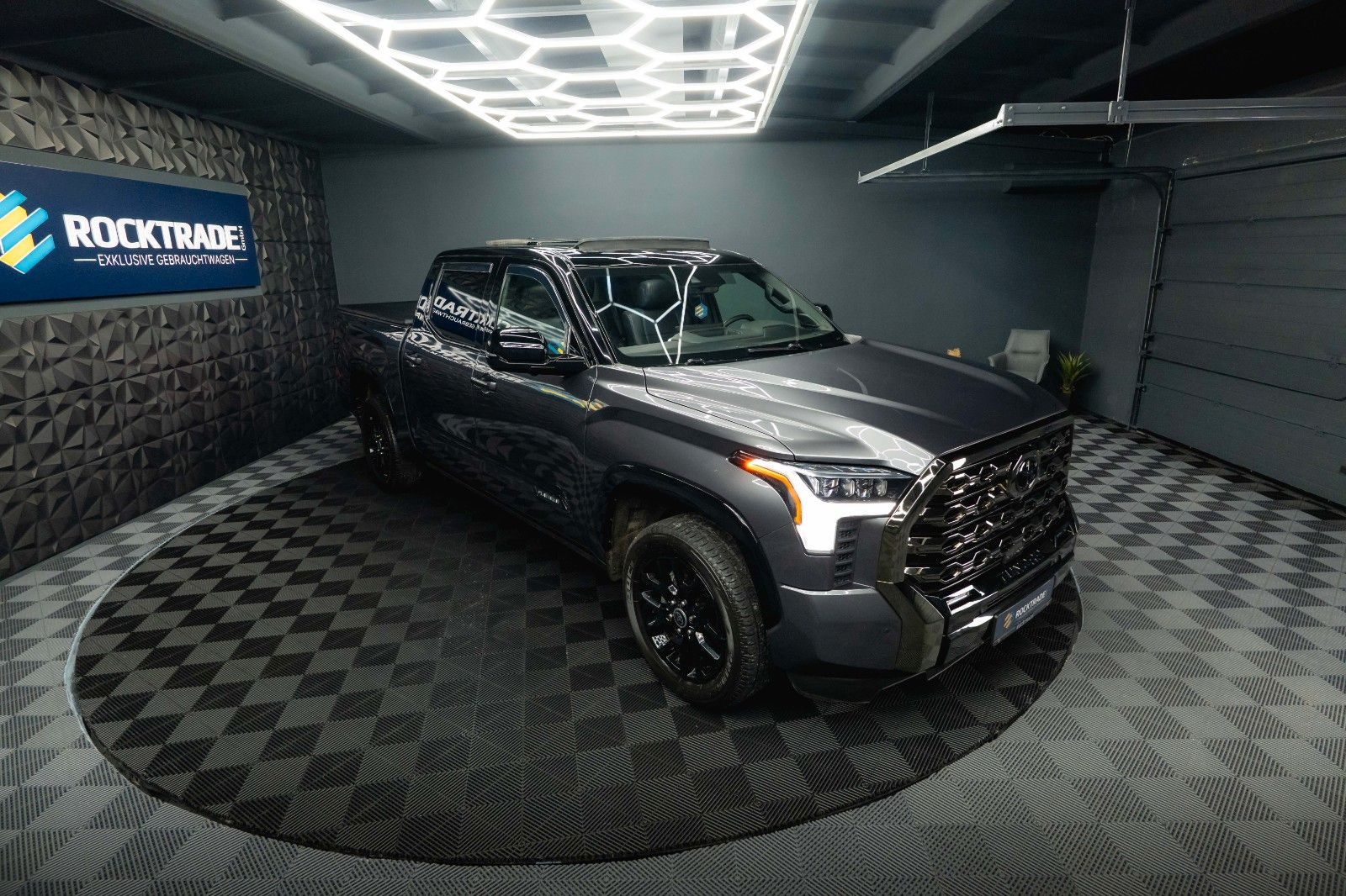 Fahrzeugabbildung Toyota Tundra PLATINUM 3.4L V6 4x4 *100%Options*19%VAT*