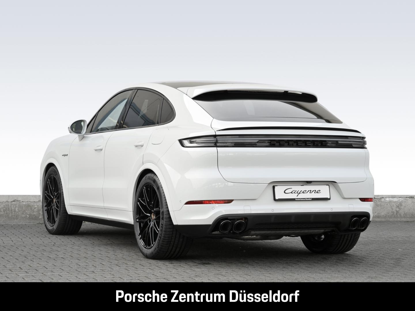 Porsche Cayenne E-Hybrid Coupe Surround-View Head-Up