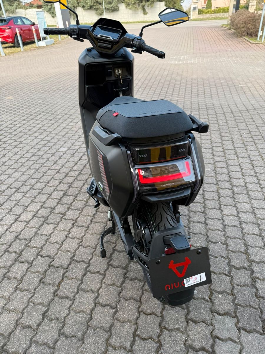 Fahrzeugabbildung NIU NQiX150