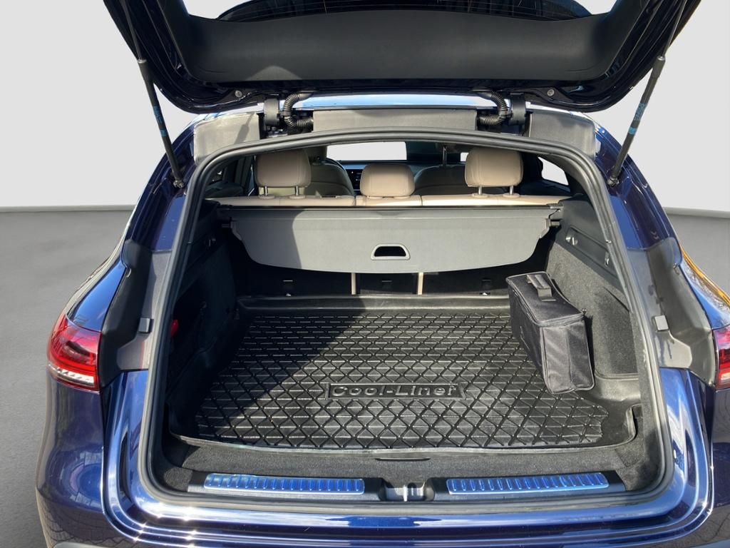 Fahrzeugabbildung Mercedes-Benz EQC 400 4MATIC SD*AHK*HUD*KeyLess*ParkAss*360°