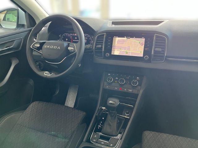 Fahrzeugabbildung SKODA Karoq 1.5 TSI DSG SELECTION NAVI LED KAMERA GJR