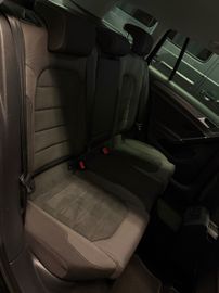 Volkswagen Golf - 11