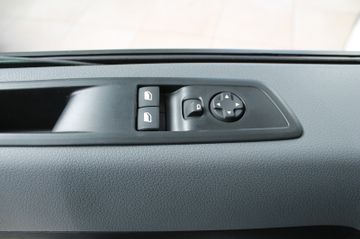 Fahrzeugabbildung Citroën Jumpy BlueHDi 100 XL Lang / L3