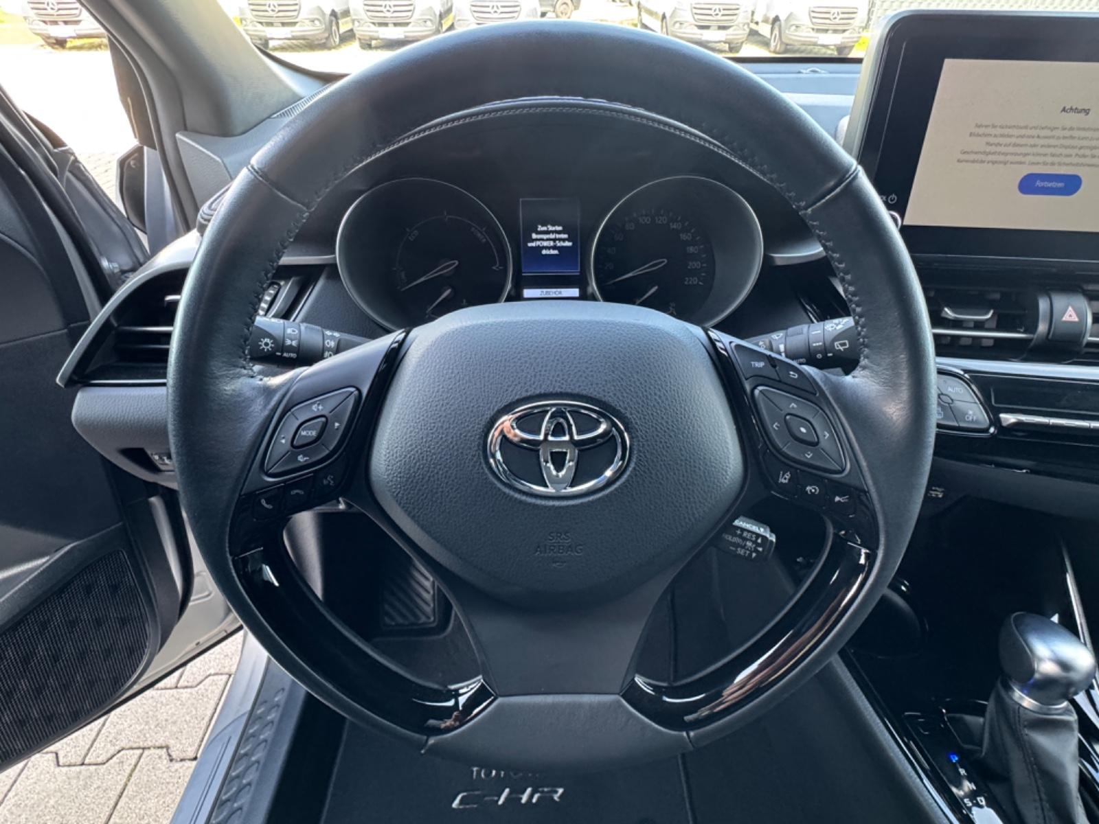Toyota C-HR Hybrid Team Deutschland Edition