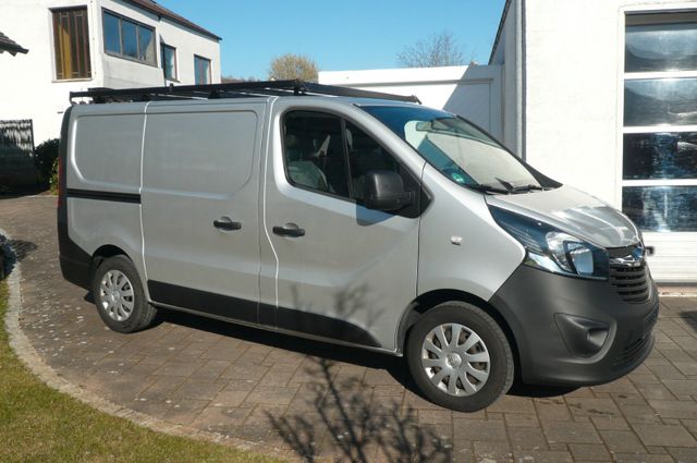 Opel Vivaro Kasten * KLIMA / AHK / Dachträger /2.Hand