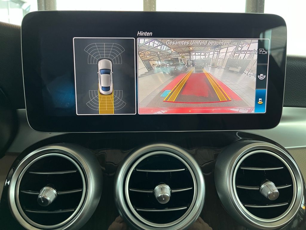 Fahrzeugabbildung Mercedes-Benz C 200 Coupé Distronic+ Navi LED SHZ KeyLess KAM