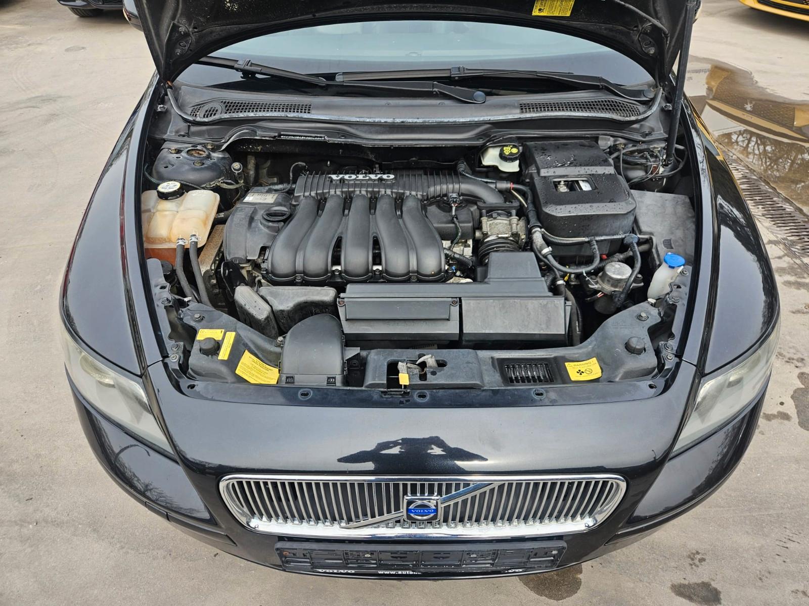 Volvo V50 2004 — photo 18