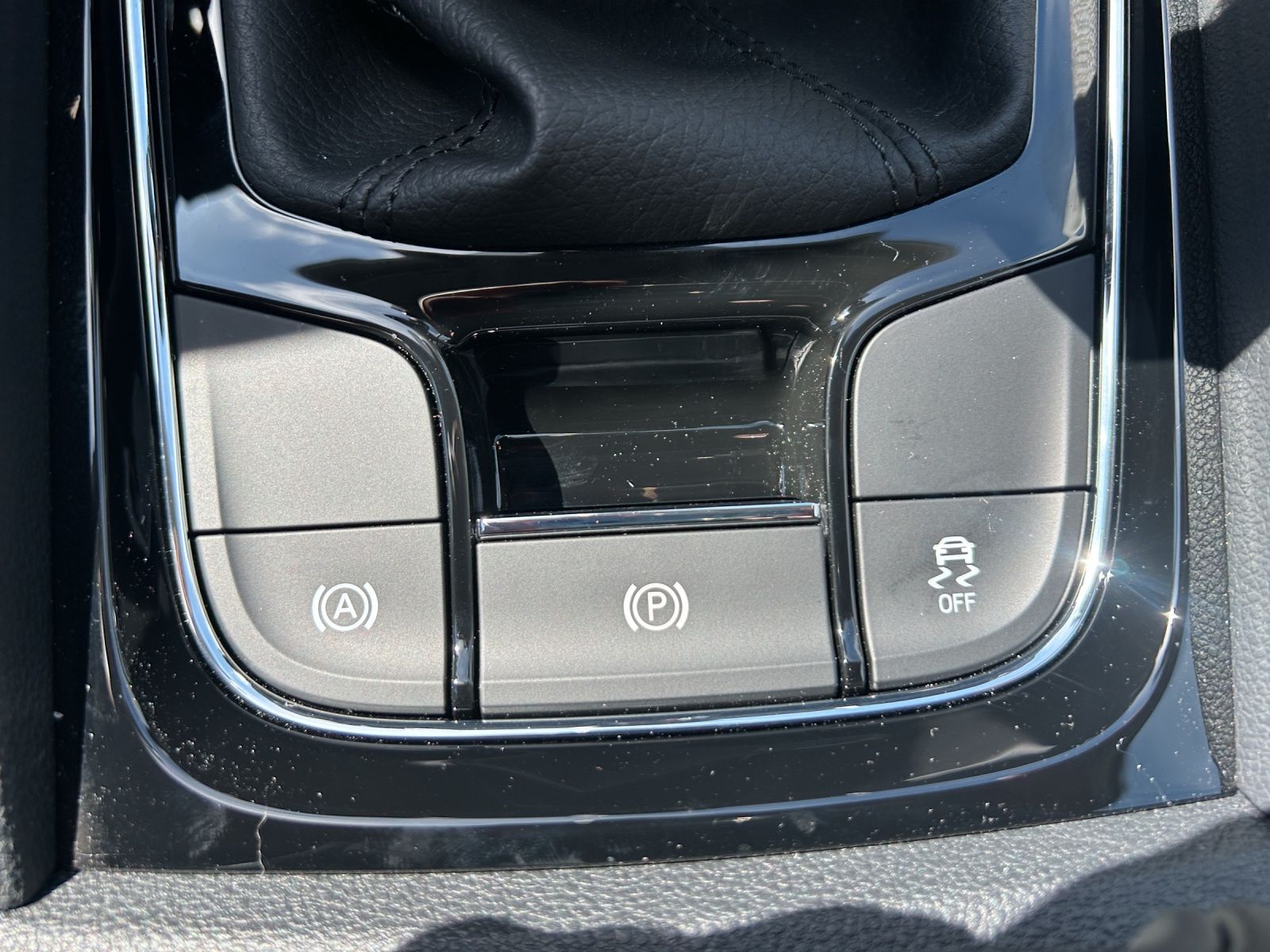 Fahrzeugabbildung SKODA Karoq 1.5 TSI Balance 3J ASG ACC MATRIX AHK RFK