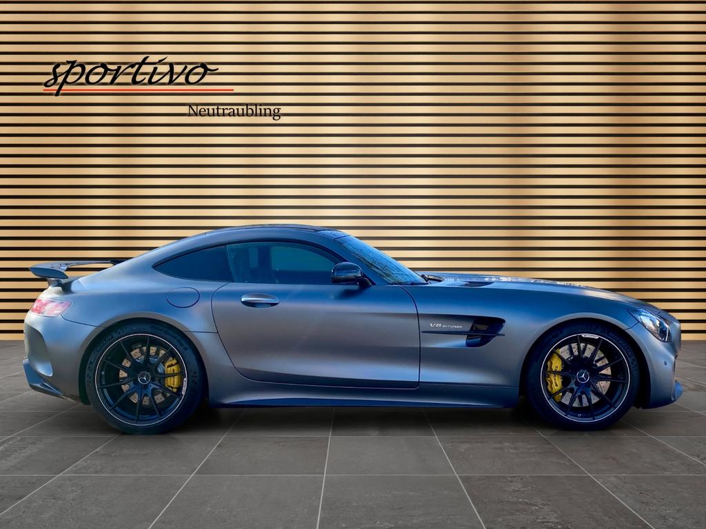 Mercedes-Benz AMG GT R