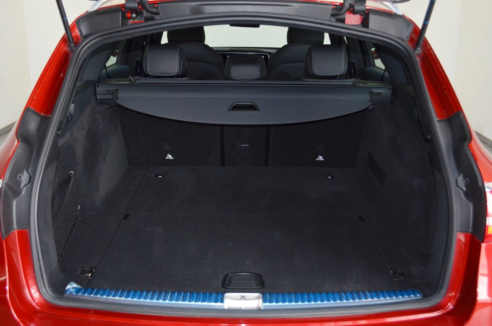 Mercedes-Benz E 400 D T 4M AMG-LINE"DISTR+"360"AHK"R-VIDEO"HUP foto 13