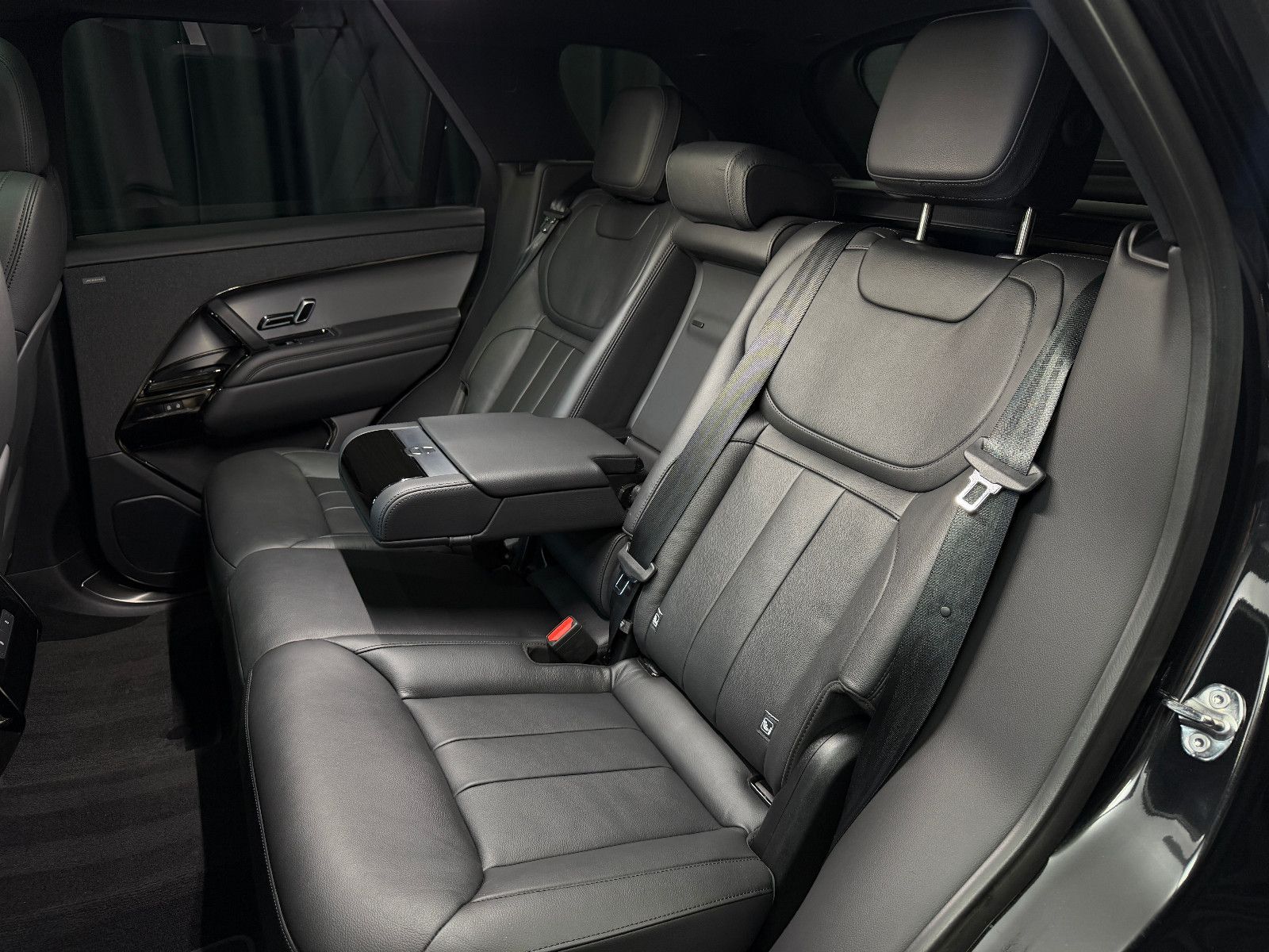 Fahrzeugabbildung Land Rover Range Rover Sport S Hybrid |MERIDIAN|360°|LUFT