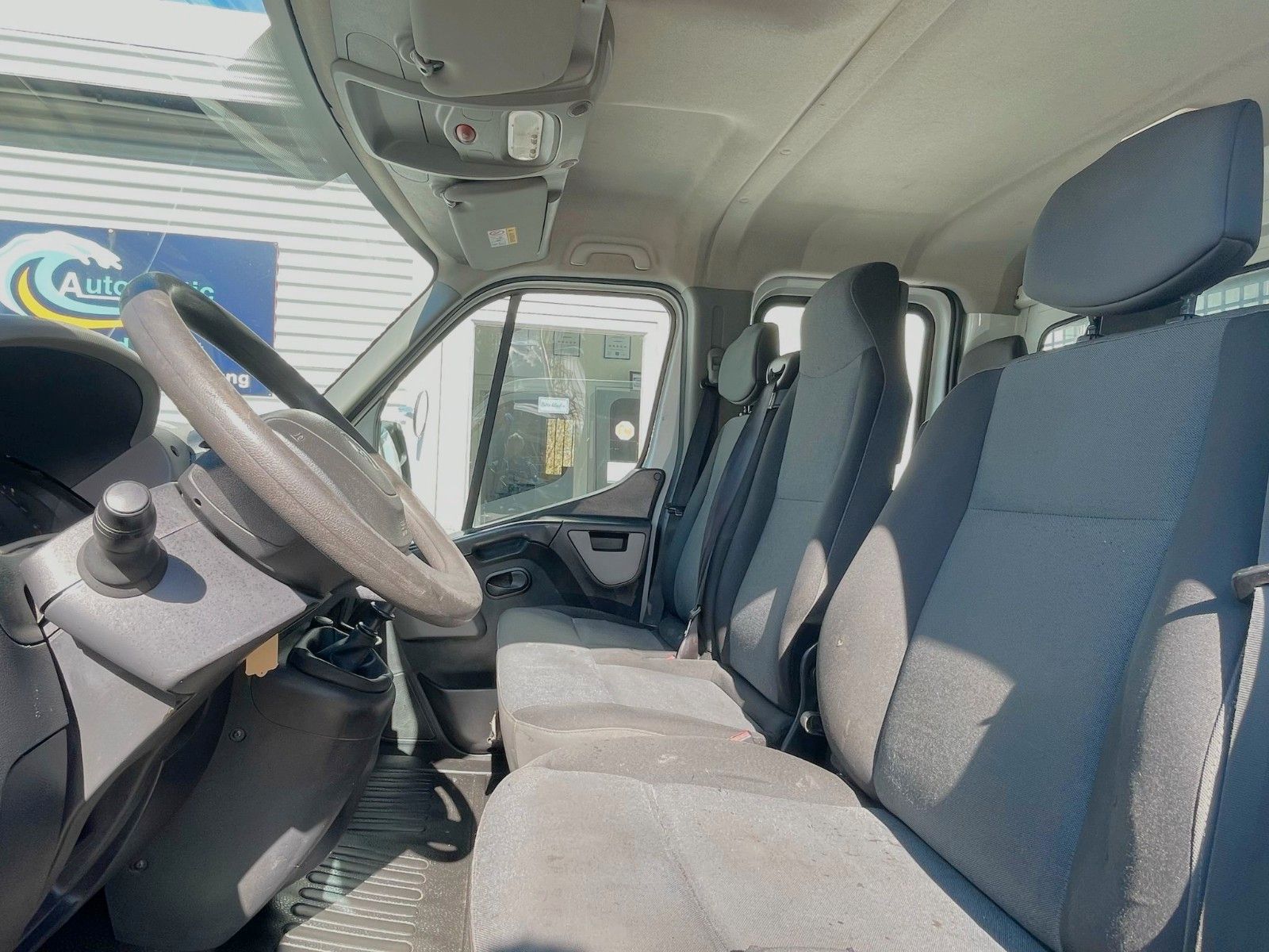 Fahrzeugabbildung Renault Master III DoKa PRITSCHE L3H1 3,5t AHK 7-SITZ AC