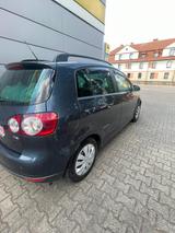 Volkswagen Golf Plus 1,4 *TÜV NEU *SERVICE NEU *SCHECKHEFT - VW Golf Gebrauchtwagen in Frankfurt