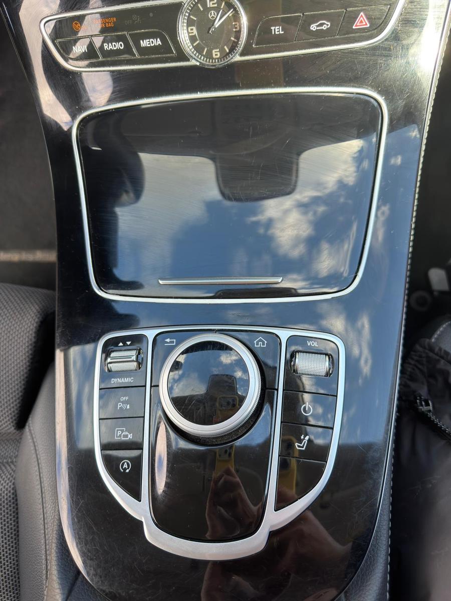 Mercedes-Benz E 220 d Autom. -