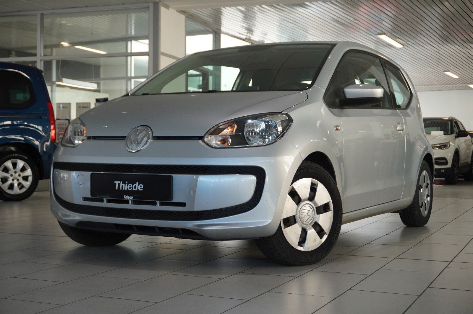 Fahrzeugabbildung Volkswagen up! 1.0 MOVE 3-TÜR NAVI/KLIMA/SPORT/CD/AUX/TÜV