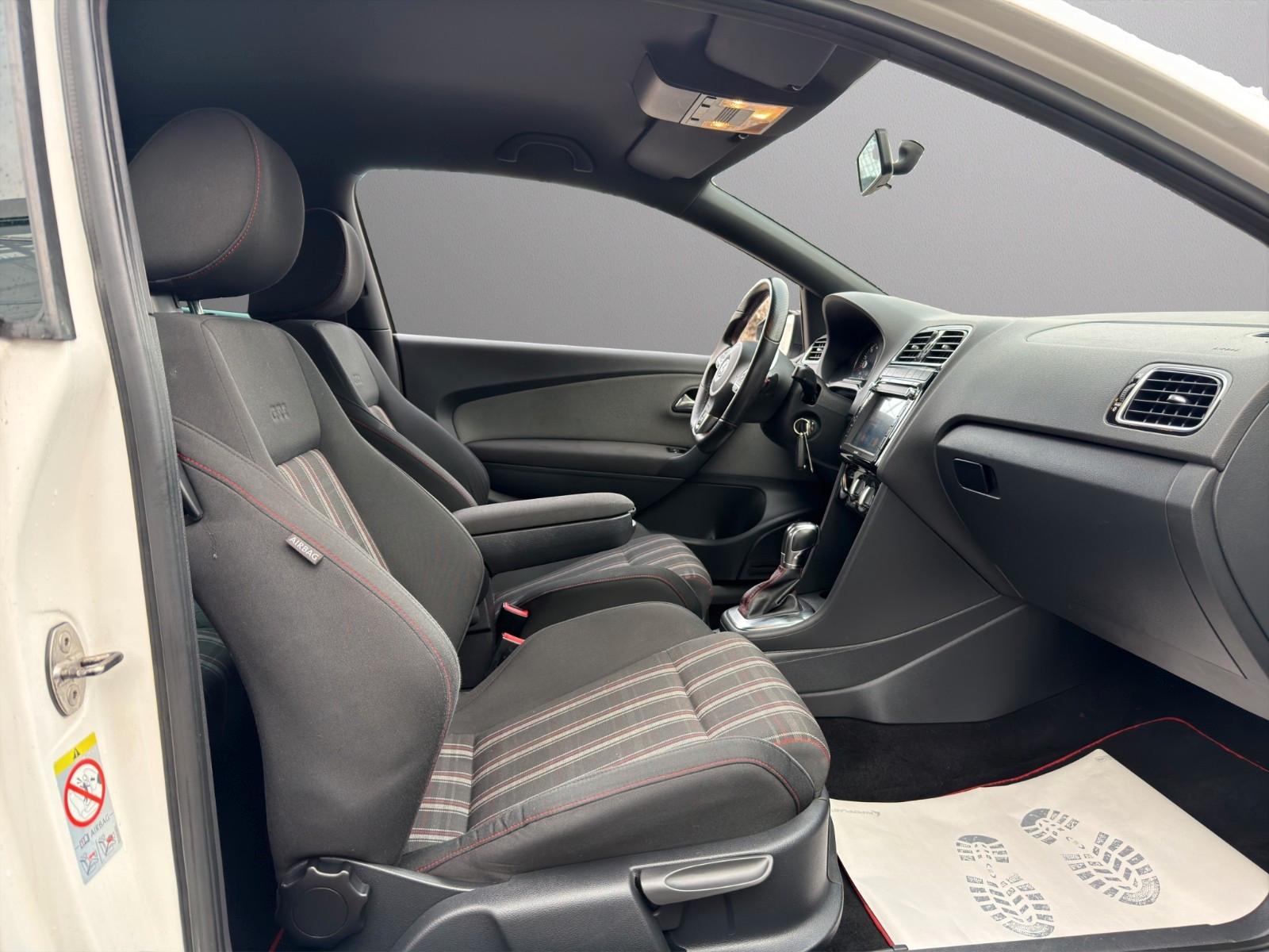 Volkswagen Polo V GTI DSG/17"/CarPlay/Sitzheizung/8Fach