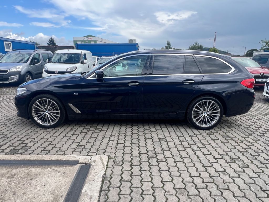 BMW 530 Baureihe 5 Touring 530 i xDrive Sport Line BMW 530 Baureihe 5 Touring 530 i xDrive Sport Line