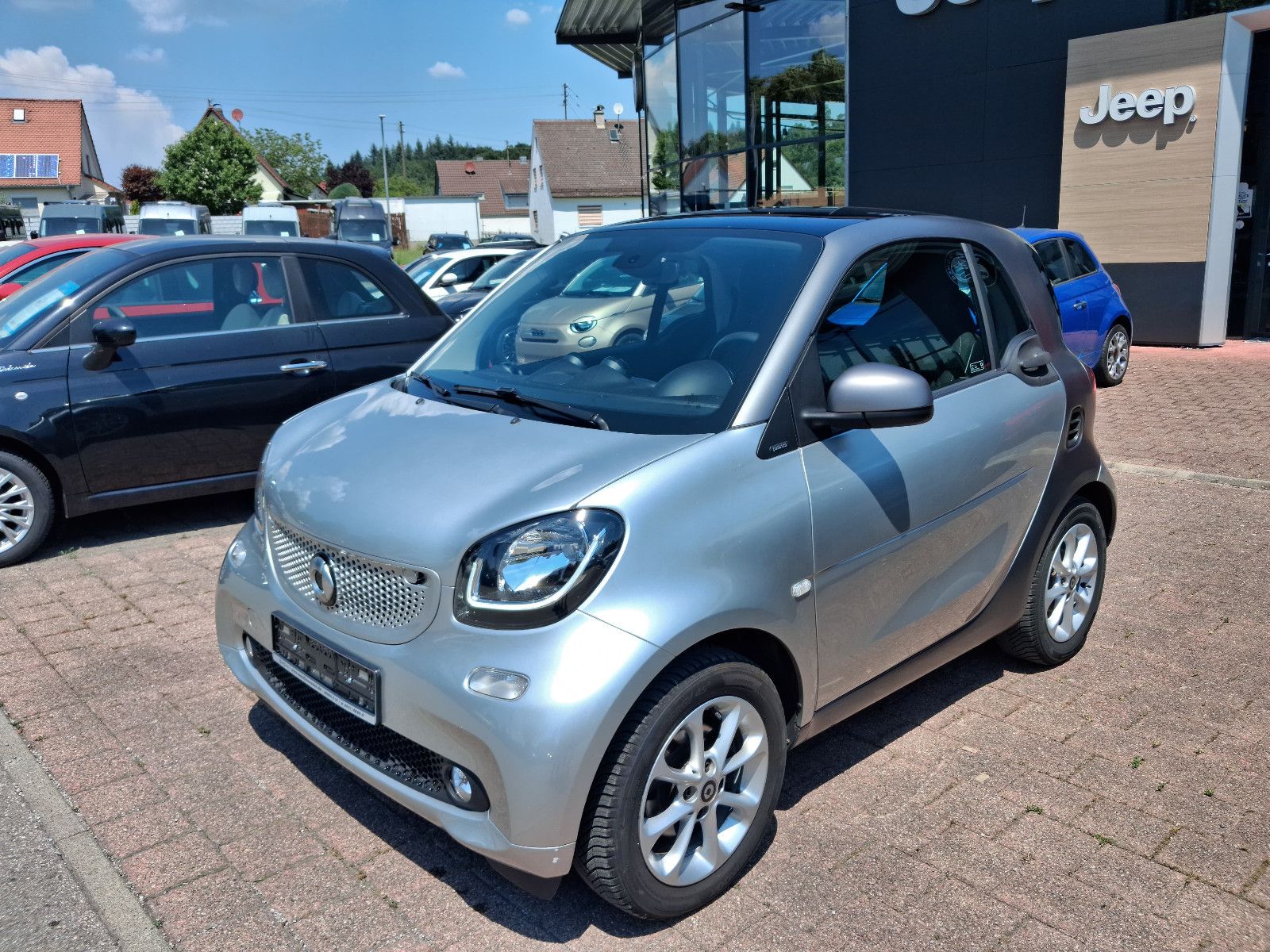 Fahrzeugabbildung Smart ForTwo fortwo coupe 66 kW