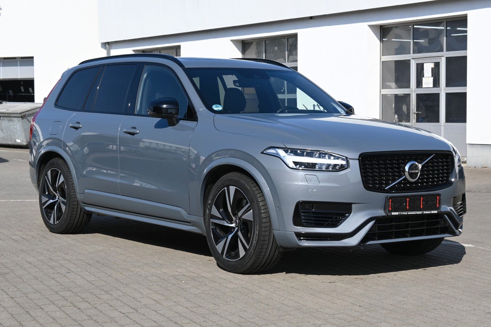 Fahrzeugabbildung Volvo XC90 R Design RC T8 Plug-In Hyb.AWD*LUFT*AHK*LED