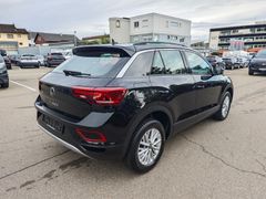 VW T-Roc Life 110PS #NAVI #APP #SHZ. VW T-Roc Life 110PS #NAVI #APP #SHZ.