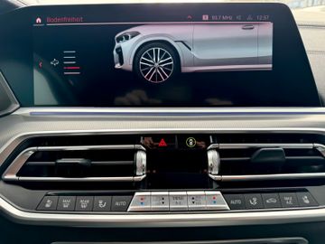 Bild 17 BMW X6 xDrive 30 d M Sport Paket /LASER/HUD/H&K/CAM