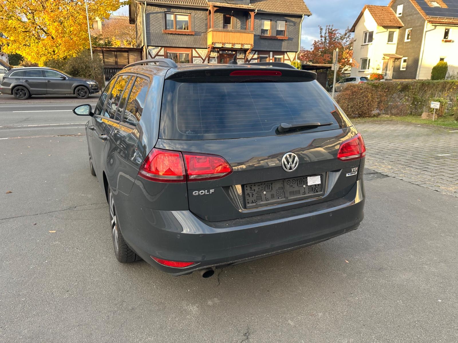 Volkswagen Golf 2015 — engine 1.598 cm³, 110 HP (81kW)