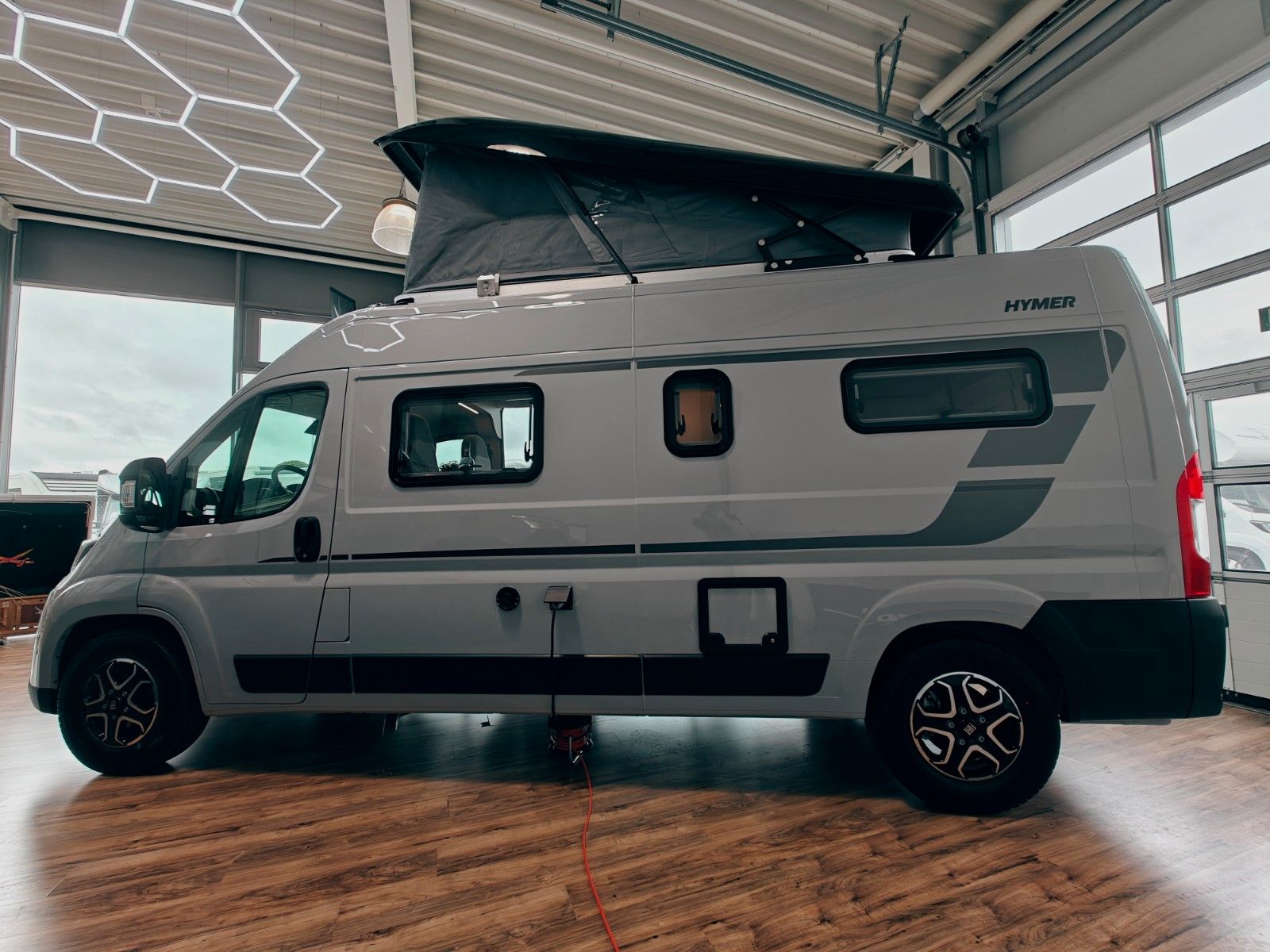 Fahrzeugabbildung HYMER / ERIBA / HYMERCAR HYMER REDWOOD 600 TRAIL 2026