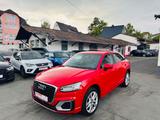 Audi Q2 DSG/Leder/Navi/LED/74.000km/ - : Allradantrieb, Geländewagen