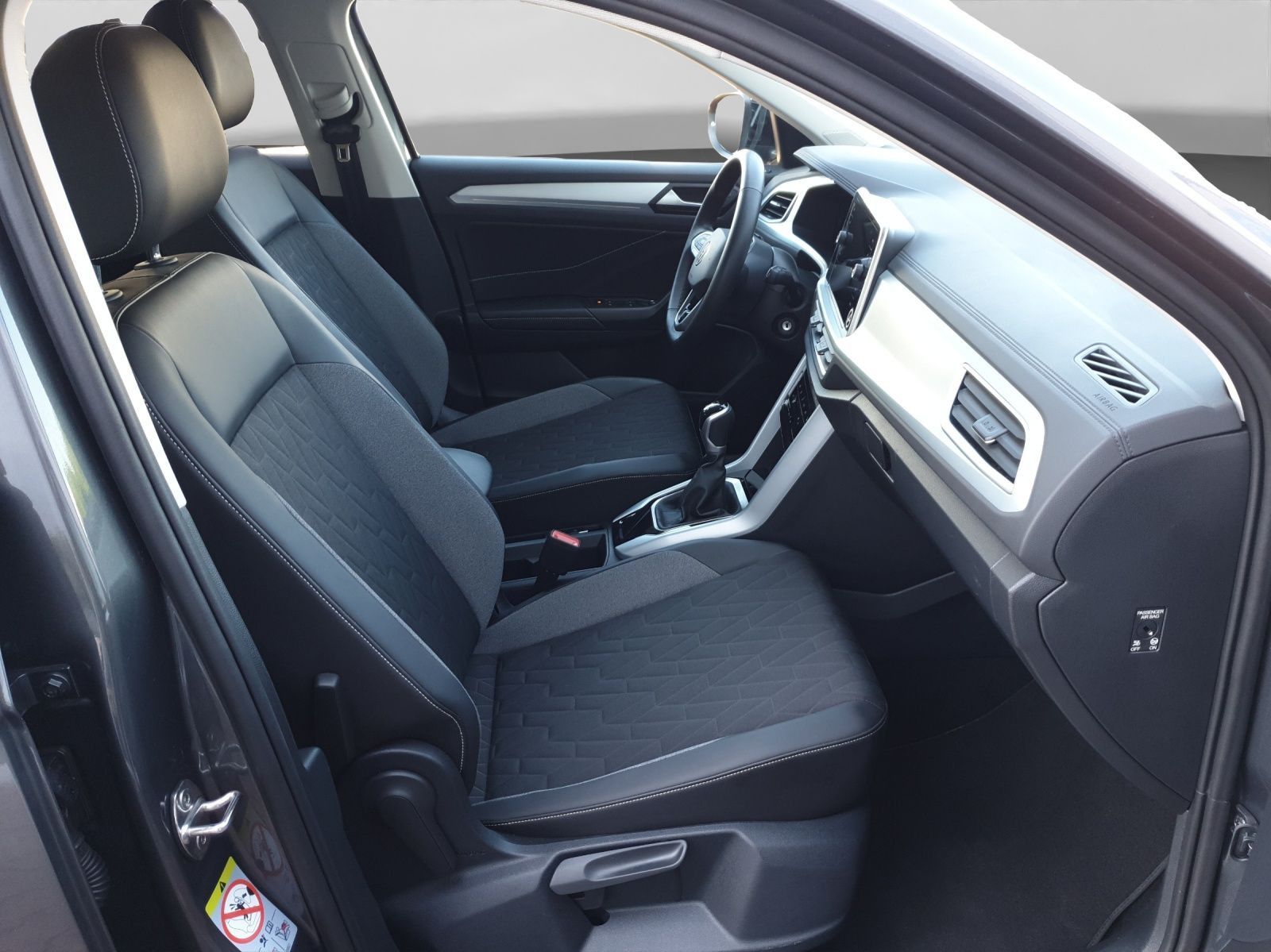 Volkswagen T-Roc - Bild 5