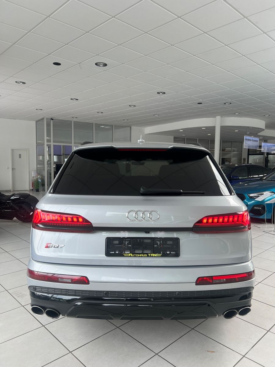 Fahrzeugabbildung Audi SQ7 4.0 TDI quattro*Head-Up * 7.SITZER*Exclusive